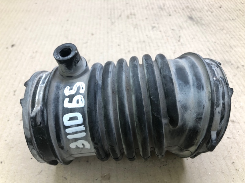 Запчасть патрубок воздушного фильтра MAZDA CX-5 (KF) 16-21 2018 2.5 PY-VPS PY01-13-221 Б/У Патрубок воздушного фильтра MAZDA CX-5 (KF) 16-21 2018 2.5 PY-VPS PY01-13-221 Б/У