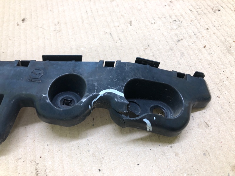 Кронштейн заднего бампера задний правый CX-5 (KF) 16-21 2018 2.5 PY-VPS Кронштейн заднего бампера задний правый CX-5 (KF) 16-21 2018 2.5 PY-VPS