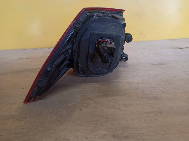 Фонарь наружный задний правый GOLF 12-21