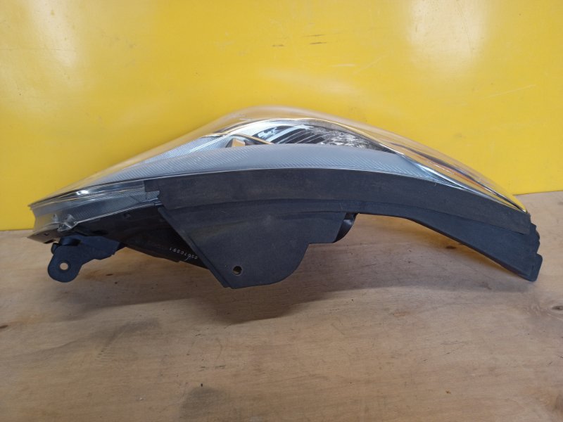 Фара правая SONATA LF 2014-