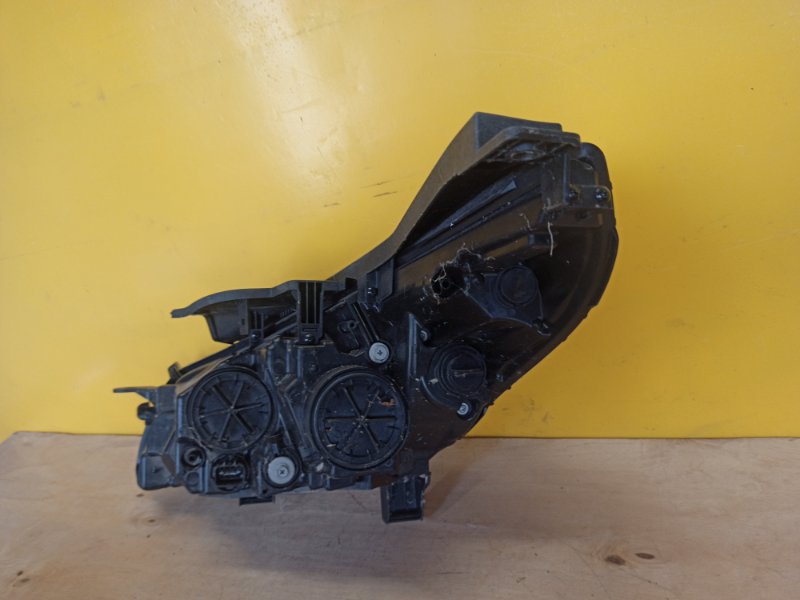 Фара правая SONATA LF 2014-