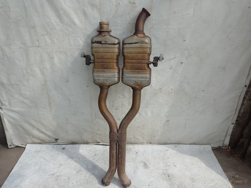 Запчасть глушитель MERCEDES GL-CLASS X164 06-12 2011 LONG M273923 4.7L A 164 490 53 01 Б/У Глушитель MERCEDES GL-CLASS X164 06-12 2011 LONG M273923 4.7L A 164 490 53 01 Б/У