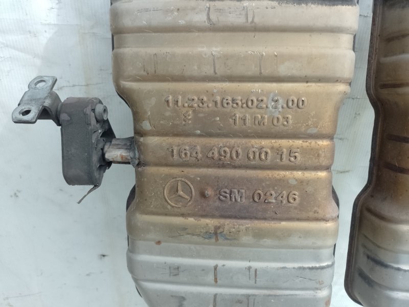 Глушитель GL-CLASS X164 06-12 2011 LONG M273923 4.7L Глушитель GL-CLASS X164 06-12 2011 LONG M273923 4.7L