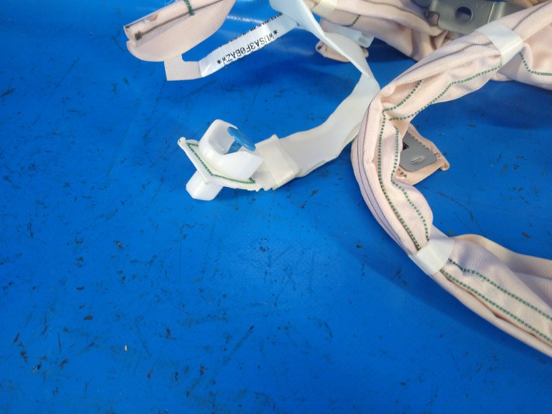 Подушка безопасности (штора) правая TOYOTA PRIUS - 30 09-17 ZVW30