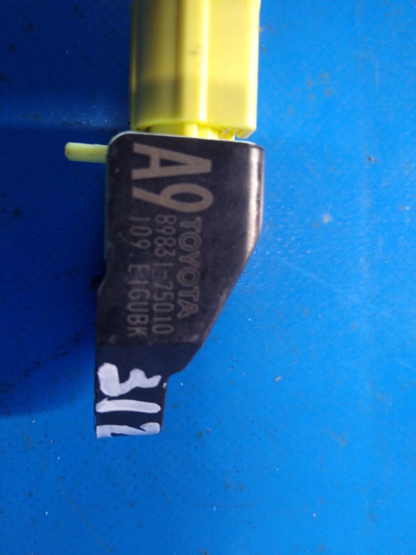 Датчик удара TOYOTA PRIUS - 30 09-17 ZVW30