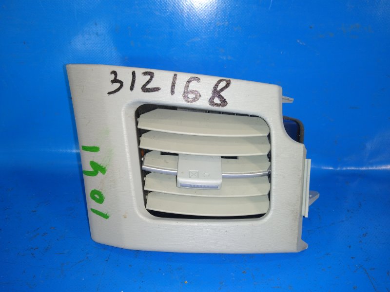 Запчасть дефлектор воздушный правый TOYOTA PRIUS - 30 09-17 2010 ZVW30 5566047030 Б/У Дефлектор воздушный правый TOYOTA PRIUS - 30 09-17 2010 ZVW30 5566047030 Б/У