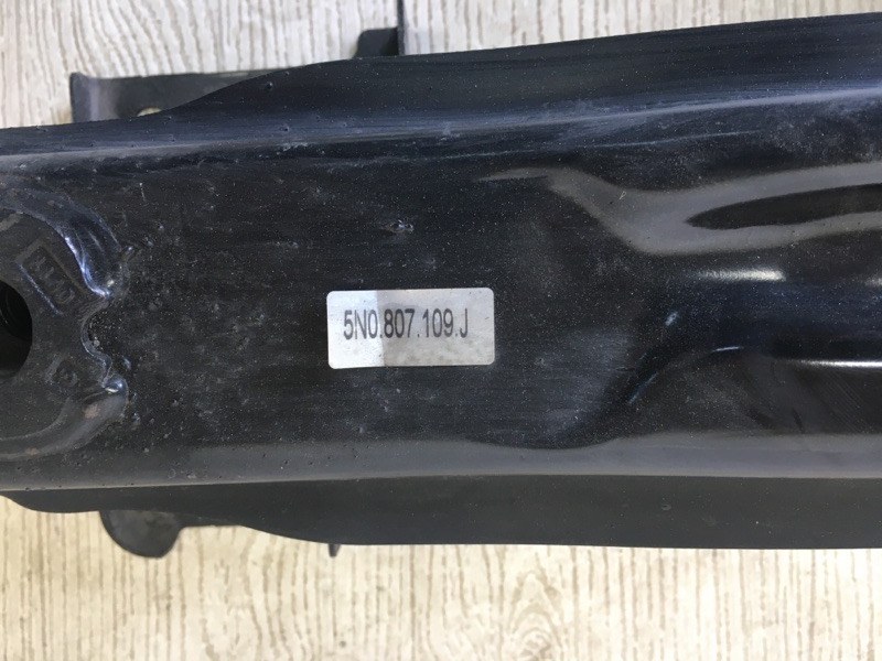 Усилитель переднего бампера TIGUAN 08-17 2011 5N 2.0 CCTA