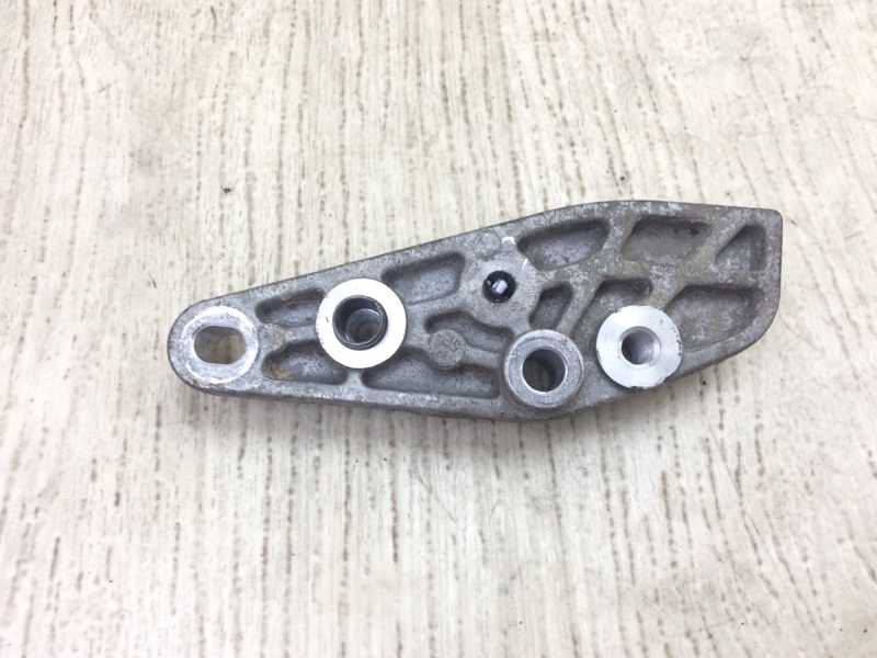 Кронштейн компрессора кондиционера FORD ESCAPE 12-19 TM2 2.5 T25HDEX