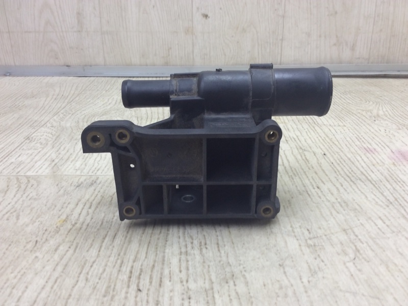 Тройник системы охлаждения FORD ESCAPE 12-19 TM2 2.5 T25HDEX