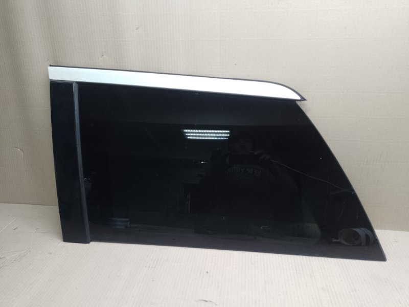 Стекло в кузов заднее левое MERCEDES GL-CLASS X164 06-12 2011 M273923 4.7L A 164 670 21 50 Б/У