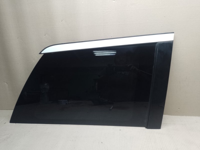 Стекло в кузов заднее правое MERCEDES GL-CLASS X164 06-12 2011 M273923 4.7L A 164 670 22 50 Б/У