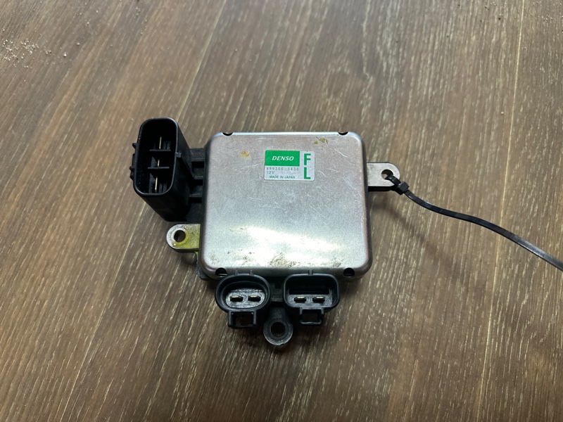 Блок управления вентилятором радиатора SUBARU TRIBECA B10 07-13 2008 3.6 EZ36 45132XA01A Б/У