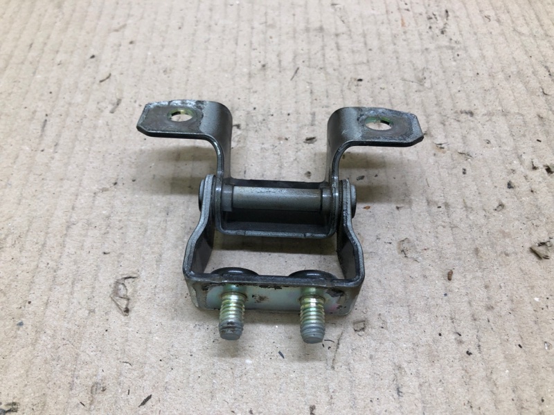 Петля крышки багажника CX-5 (KF) 16-21 2018 2.5 PY-VPS