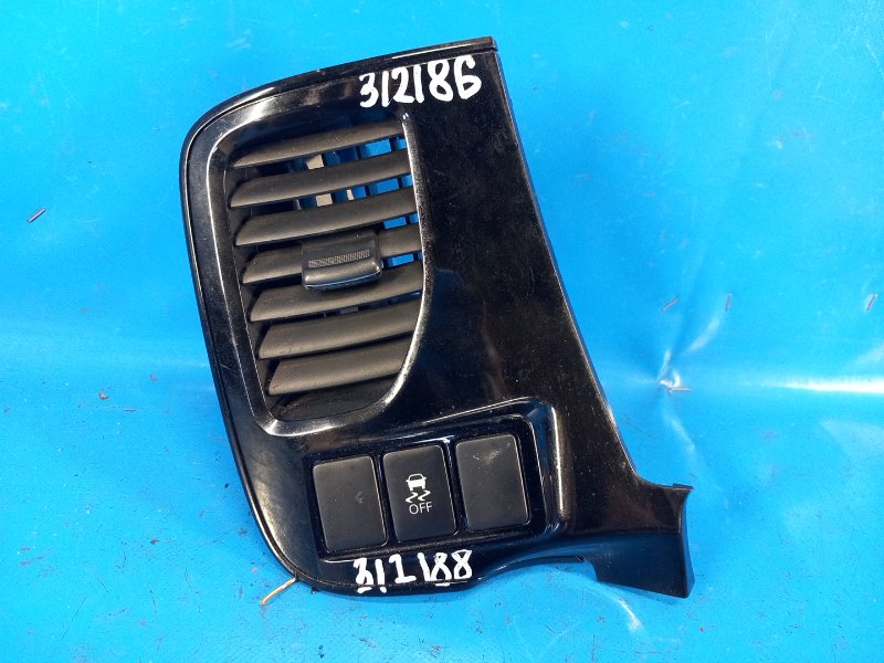 Дефлектор воздушный левый MITSUBISHI OUTLANDER GF 12- 2013 2.4 8030A221XA Б/У