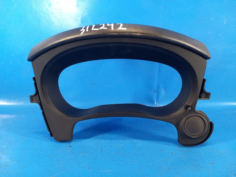 Накладка торпедо MITSUBISHI OUTLANDER GF 12- 2013 2.4 8060A168XA Б/У