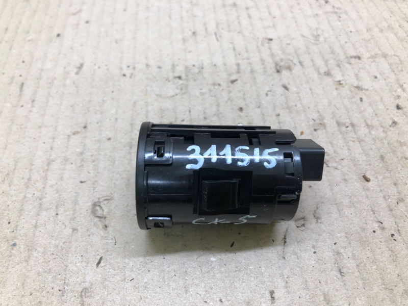 Запчасть кнопка старт-стоп MAZDA CX-5 (KF) 16-21 2018 2.5 PY-VPS BJS7-66-3S0 Б/У Кнопка старт-стоп MAZDA CX-5 (KF) 16-21 2018 2.5 PY-VPS BJS7-66-3S0 Б/У