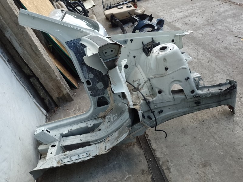 Четверть кузова передняя левый GL-CLASS X164 06-12 2011 M273923 4.7L