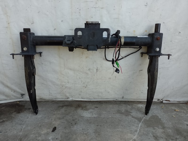 Фаркоп GL-CLASS X164 06-12 2011 M273923 4.7L