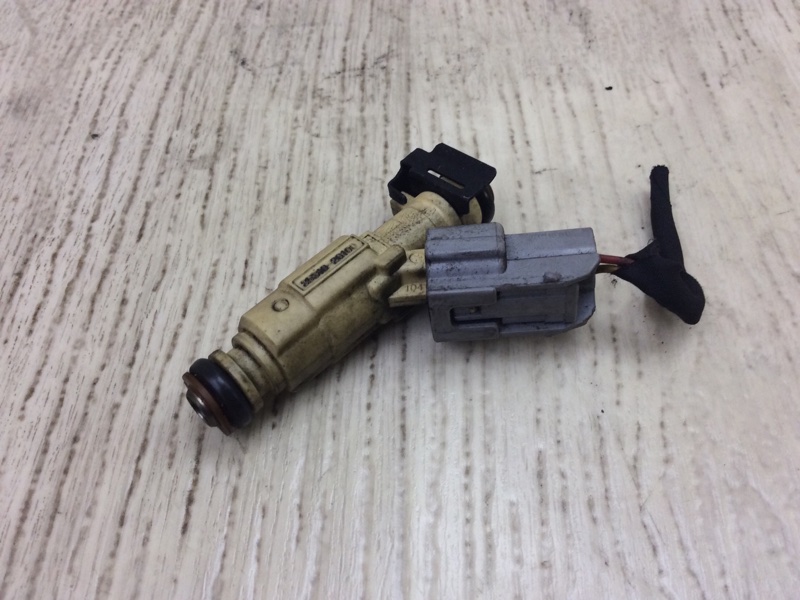 Форсунка топливная KIA FORTE/CERATO TD 08-13 2009 TD 2.0 G4KD 353102G100 Б/У