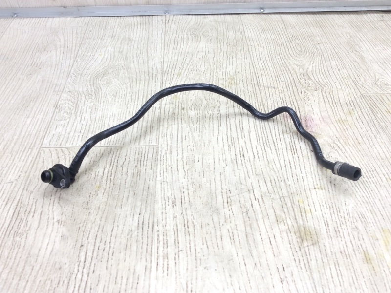 Запчасть трубка картерных газов INFINITI Q50 15-20 2016 SEDAN 2.0T M274 118232V70A Б/У Трубка картерных газов INFINITI Q50 15-20 2016 SEDAN 2.0T M274 118232V70A Б/У