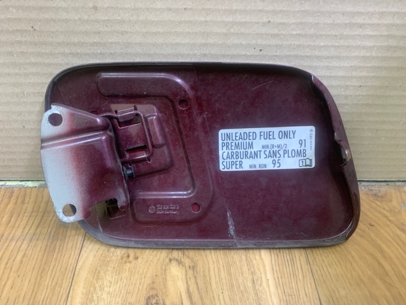 Лючок топливного бака TOUAREG 02-10 2007 BHK 3.6