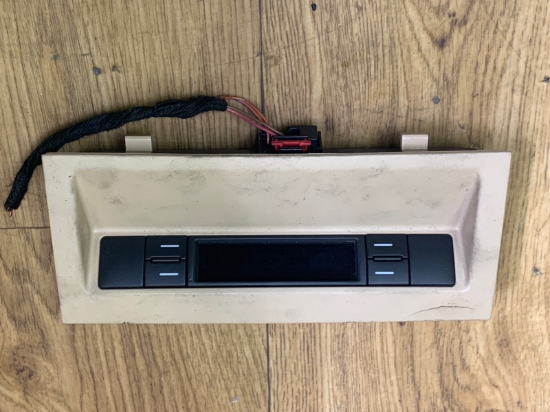 Монитор VOLKSWAGEN TOUAREG 02-10 2007 BHK 3.6 7L6 919 044 Q 7G8 Б/У