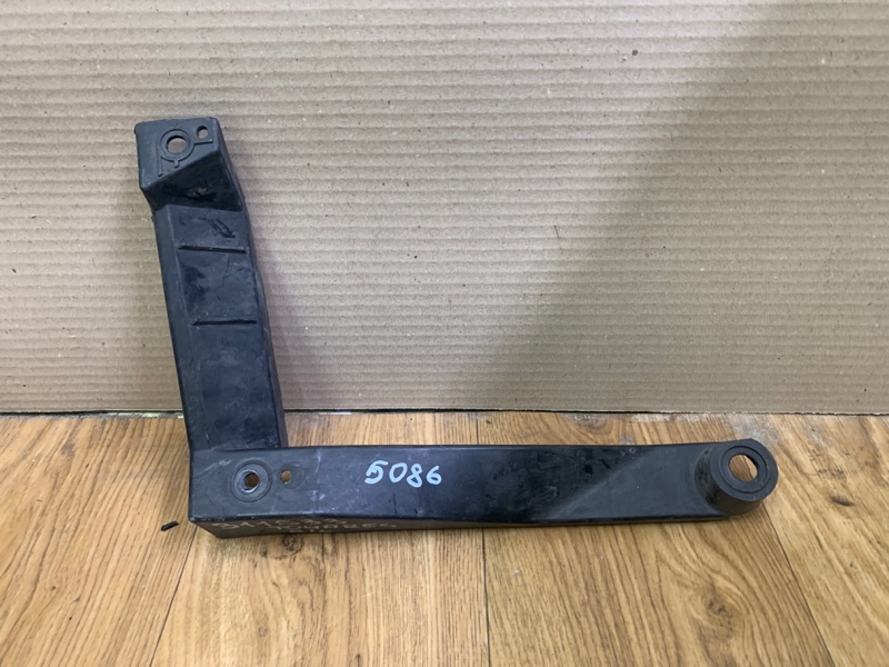 Кронштейн заднего бампера задний левый VOLKSWAGEN TOUAREG 02-10 2007 BHK 3.6 7L6 807 861 Б/У