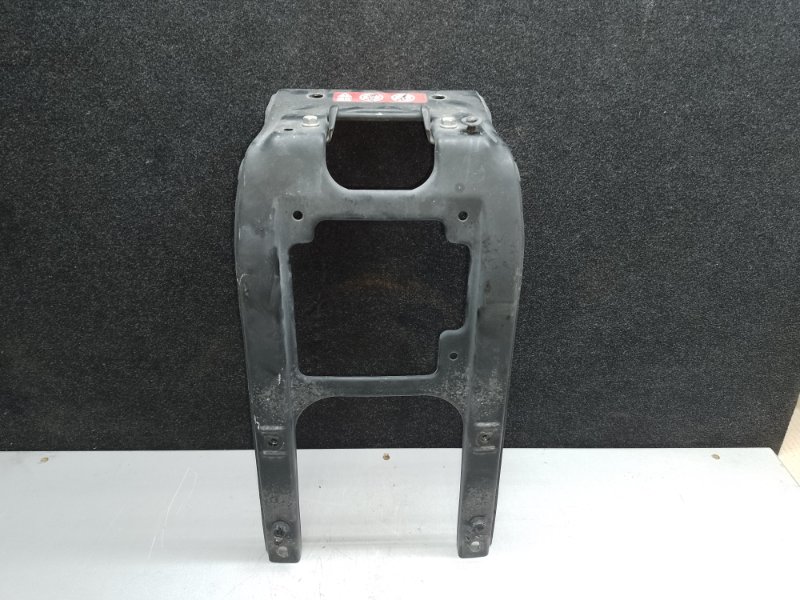 Кронштейн замка капота MERCEDES GL-CLASS X164 06-12 2011 M273923 4.7L A 164 620 04 31 Б/У