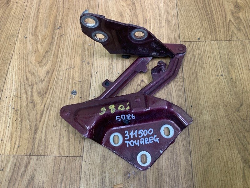 Петля капота правая VOLKSWAGEN TOUAREG 02-10 2007 BHK 3.6 7L6 823 302 B Б/У
