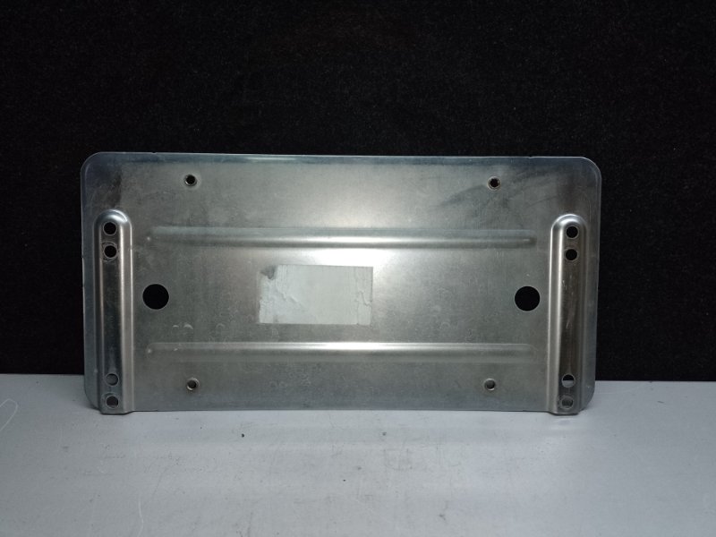 Площадка номерного знака задняя GL-CLASS X164 06-12 2011 M273923 4.7L