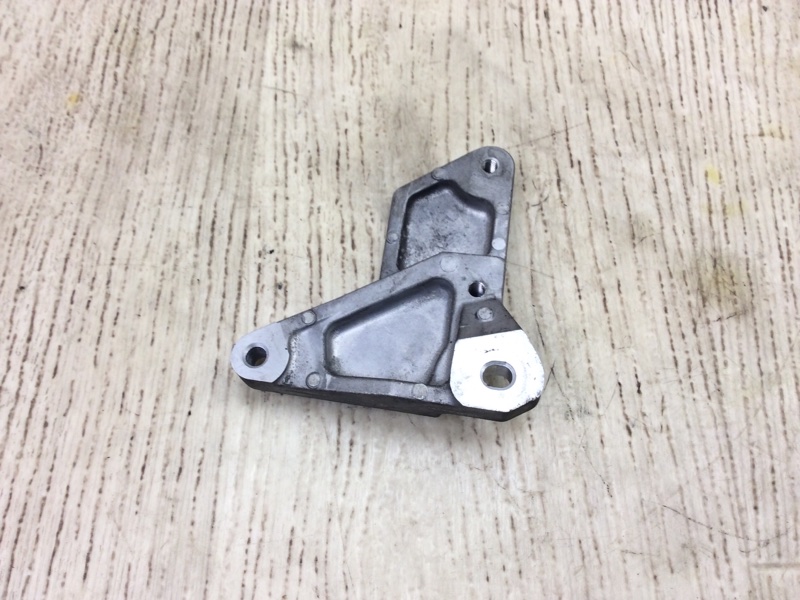 Кронштейн Q50 15-20 2016 SEDAN 2.0T M274