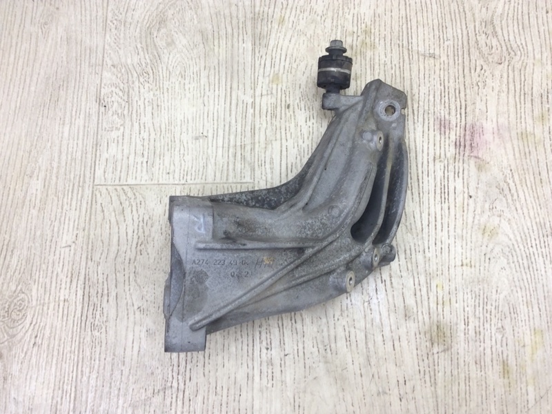 Кронштейн двигателя правый INFINITI Q50 15-20 2016 SEDAN 2.0T M274 11232HG00B Б/У