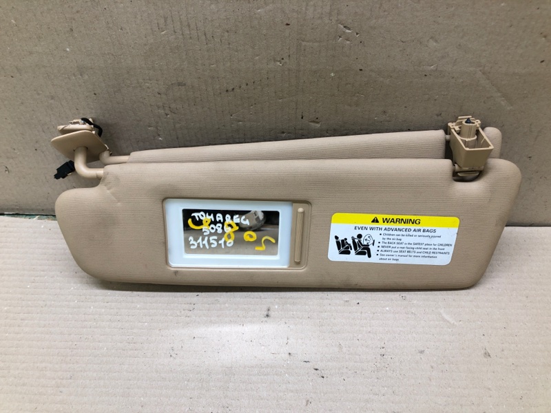 Козырек солнцезащитный правый VOLKSWAGEN TOUAREG 02-10 2007 BHK 3.6 7L6 857 552 AQ Б/У