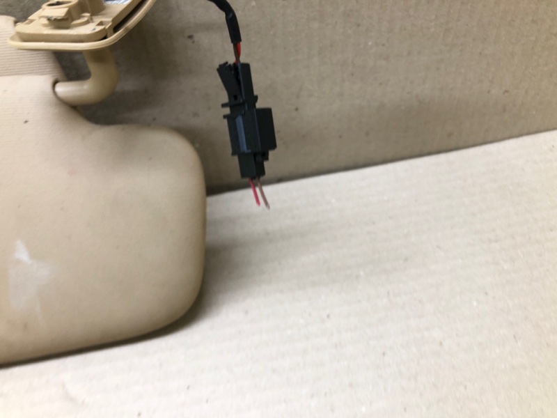 Козырек солнцезащитный левый VOLKSWAGEN TOUAREG 02-10 BHK 3.6