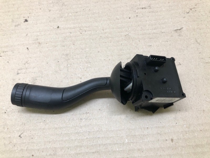 Подрулевой переключатель правый TOUAREG 02-10 2007 BHK 3.6