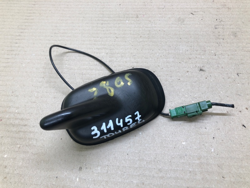 Антенна VOLKSWAGEN TOUAREG 02-10 2007 BHK 3.6 3C0 035 507 J Б/У