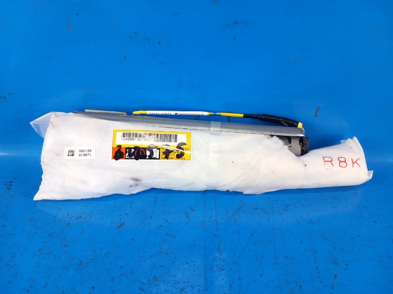 Подушка безопасности в сиденье правая TOYOTA PRIUS 16- 2017 XW50 7391047100 Б/У