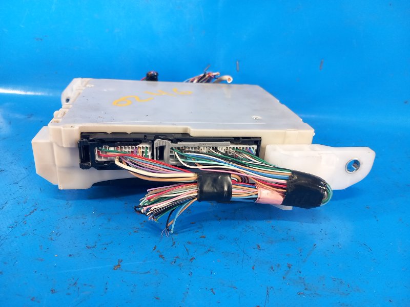 Блок комфорта TOYOTA PRIUS 16- XW50