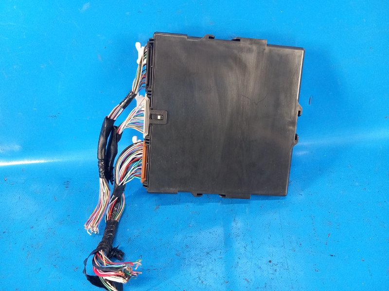 Блок электронный TOYOTA PRIUS 16- XW50