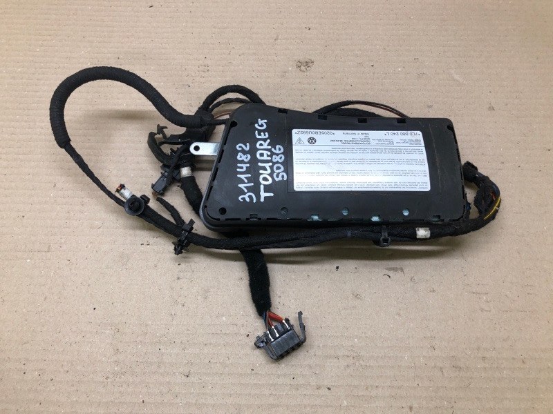 Подушка безопасности в сиденье правая VOLKSWAGEN TOUAREG 02-10 2007 BHK 3.6 7L0 880 240 N Б/У