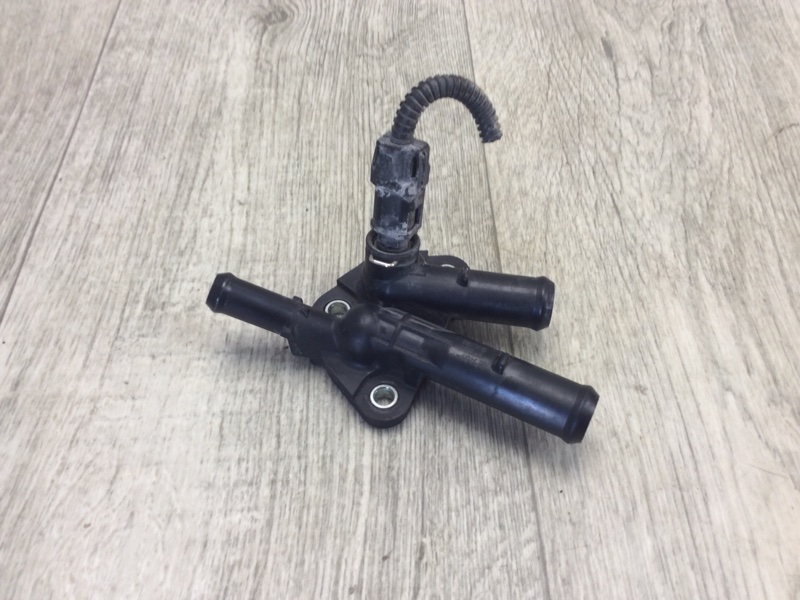 Тройник системы охлаждения TOYOTA CAMRY 70 17- 2018 GSV70 2.5 A25AFKS 1630525030 Б/У