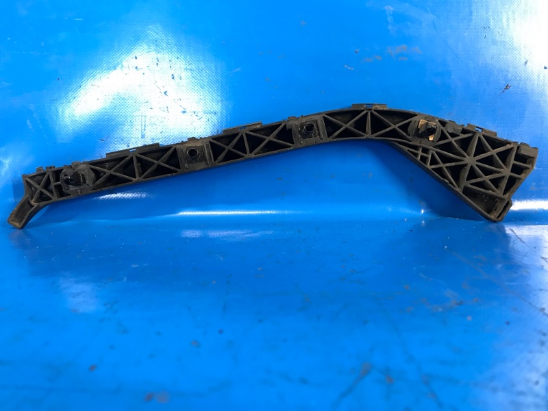 Кронштейн заднего бампера левый PRIUS - 20 03-11 2006 1NZ-FXE 1.5L
