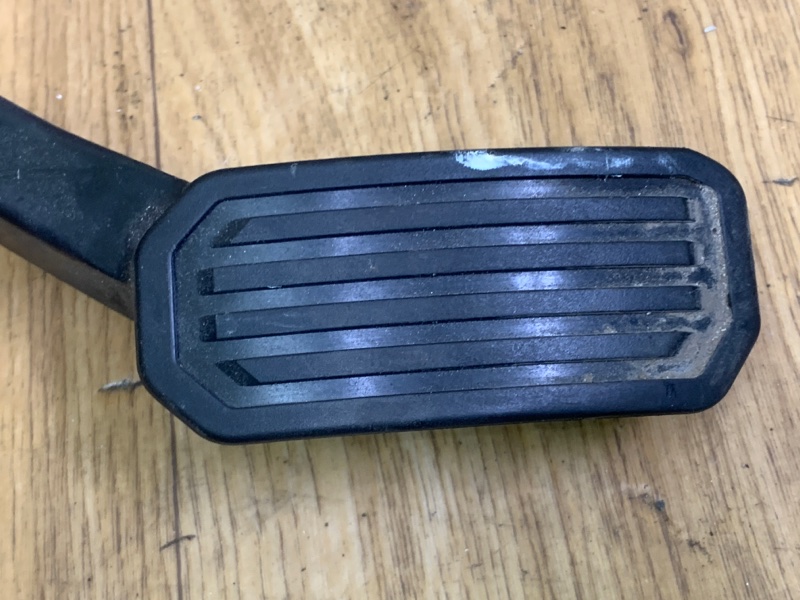 Педаль газа LEXUS RX350/450 09-15 3.5 2GR-FE Педаль газа LEXUS RX350/450 09-15 3.5 2GR-FE
