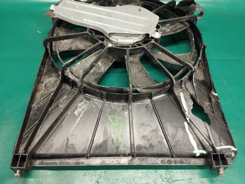 Диффузор вентилятора основного радиатора правый RDX 19-