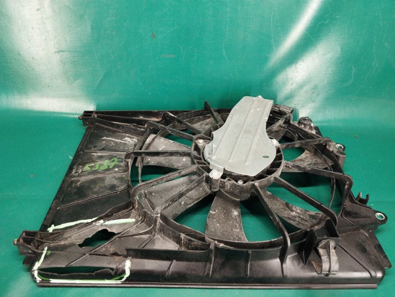 Диффузор вентилятора основного радиатора правый RDX 19-