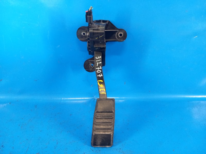 Педаль газа FORD MUSTANG 15- 2017 3.7 C37PDED CR339F836BB Б/У