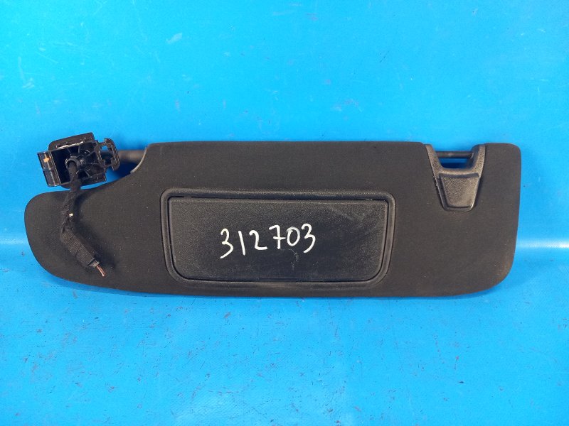 Запчасть козырек солнцезащитный левый FORD MUSTANG 15- 2017 3.7 C37PDED FR3Z-6304105-AD Б/У Козырек солнцезащитный левый FORD MUSTANG 15- 2017 3.7 C37PDED FR3Z-6304105-AD Б/У