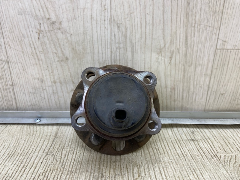 Ступица задняя PRIUS 16- 2016 1.8 2ZRFXE Ступица задняя PRIUS 16- 2016 1.8 2ZRFXE