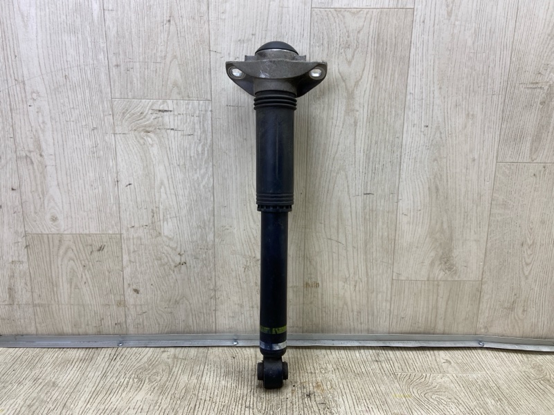 Амортизатор задний PRIUS 16- 2016 1.8 2ZRFXE Амортизатор задний PRIUS 16- 2016 1.8 2ZRFXE