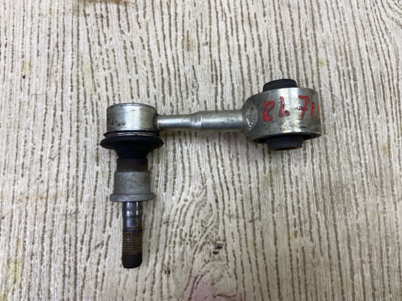 Стойка стабилизатора задняя TOYOTA PRIUS 16- 2016 1.8 2ZRFXE 4883047010 Б/У